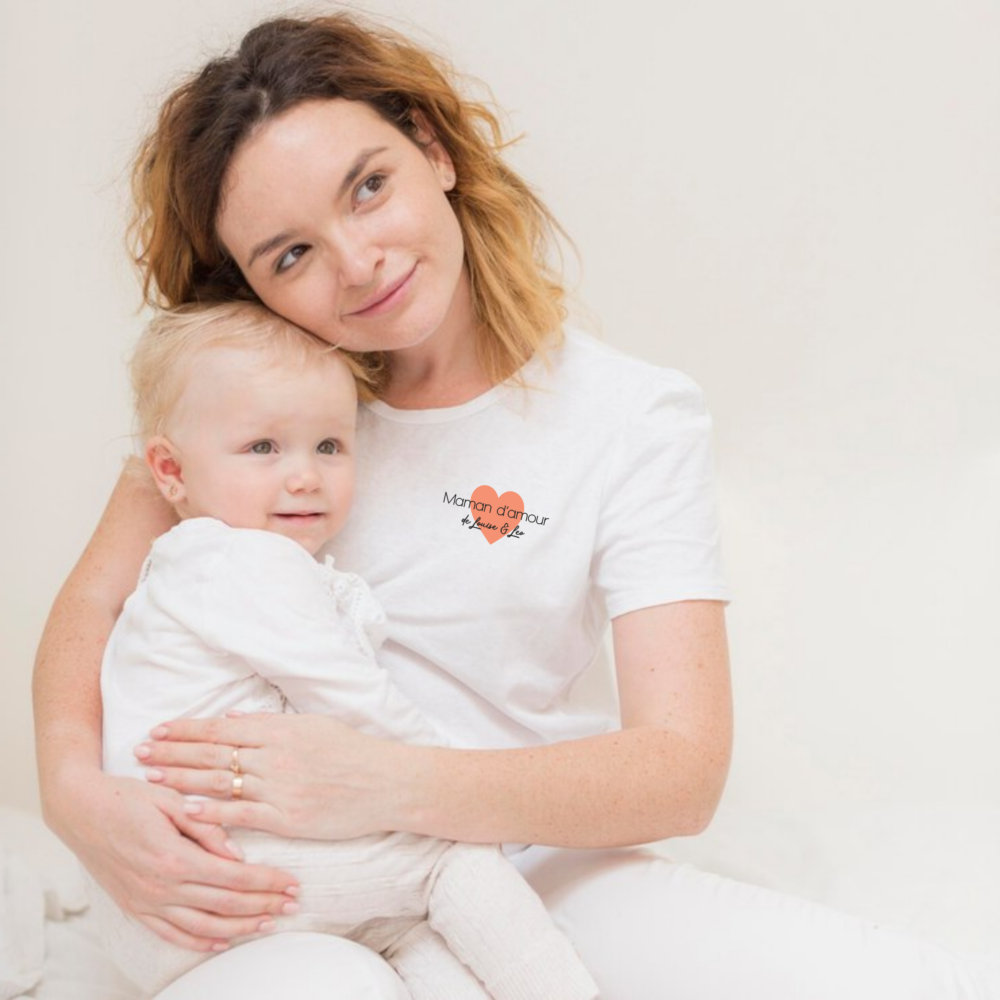 tee-shirt maman d'amour personnalisé blanc coeur corail