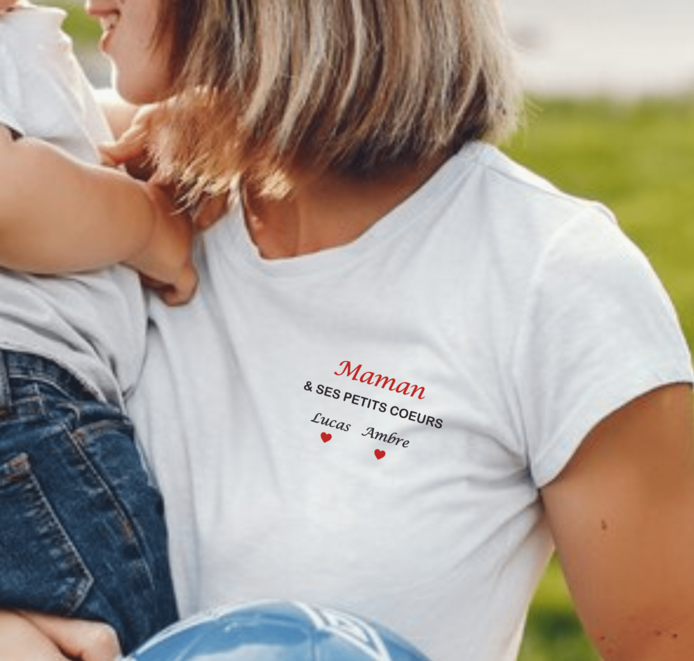 t shirt maman et ses petits coeurs personnalisé