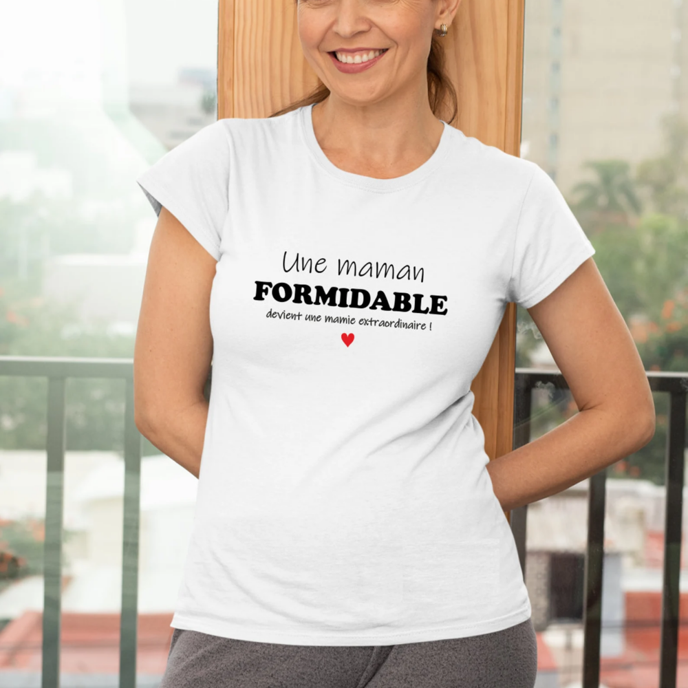 T-Shirt "maman devient mamie"