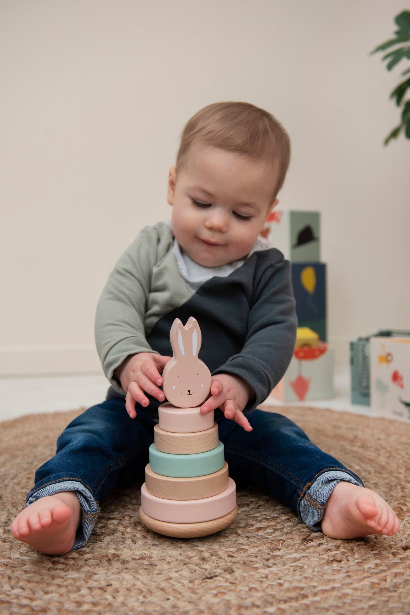 Jouet à empiler en bois - Mme Lapin — cadeau enfant