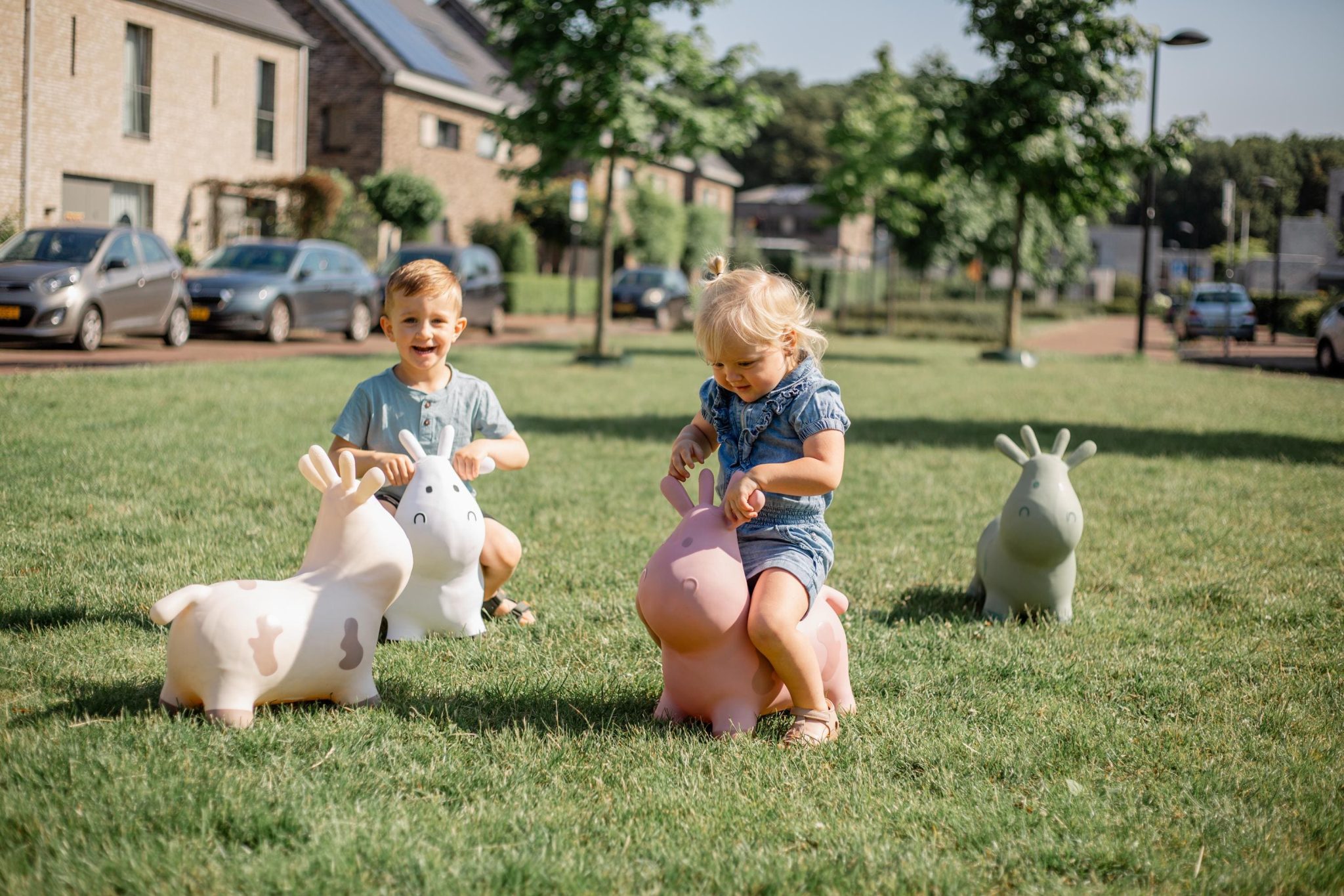 Ballon sauteur enfant personnalisé vache– cadeau baptême, anniversaire bébé 1 an, jouet prénom, animal sauteur premier âge, baptême bébé — cadeau naissance