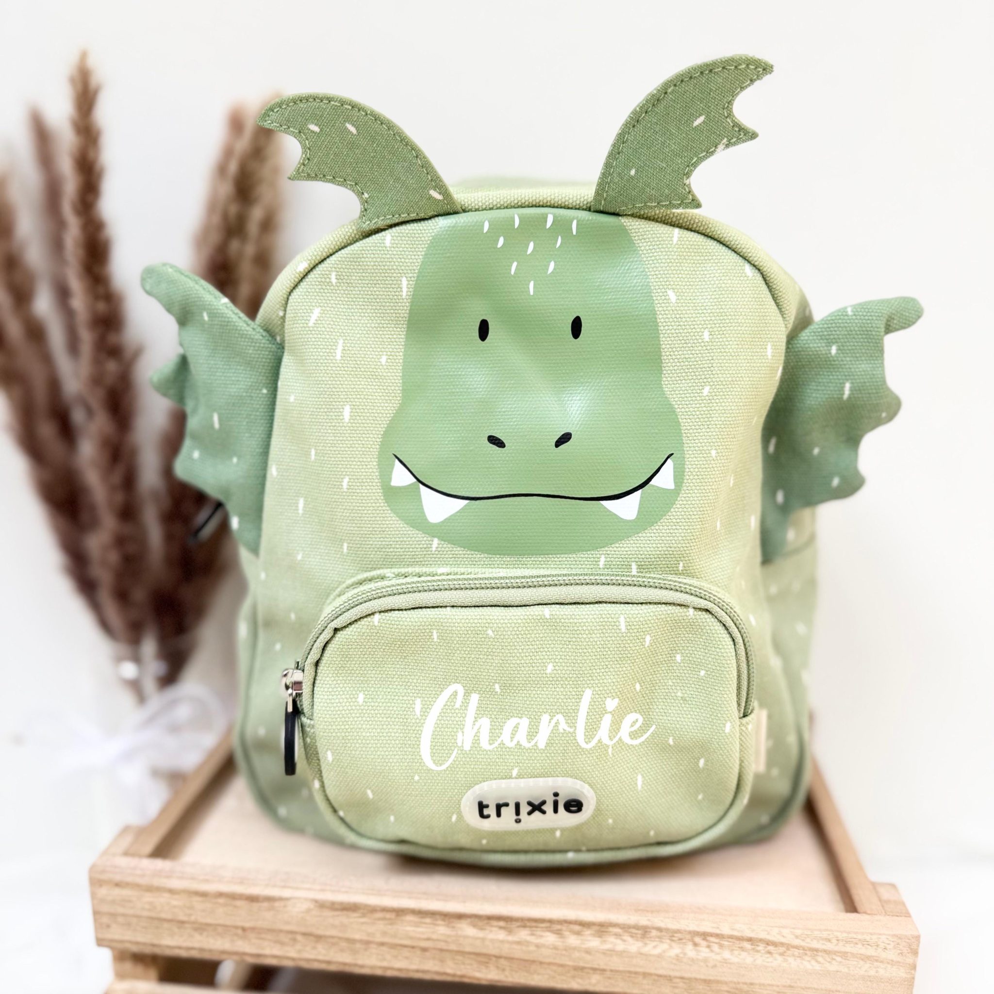 Sac à Dos école Enfant personnalisable - sac école trixie prénom, sac enfant personnalisé, rentrée scolaire enfant, sac girafe trixie prenom — sac personnalisé école