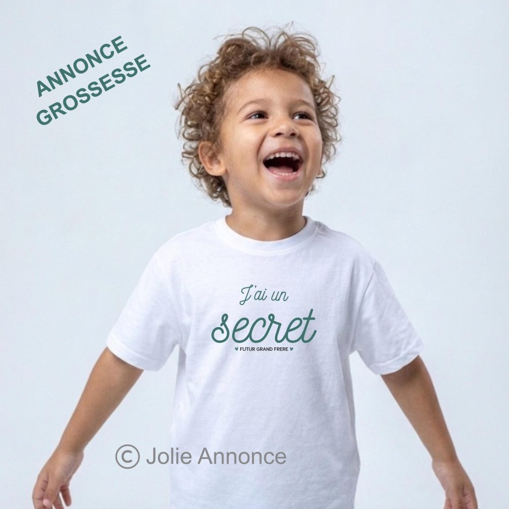 Tee-shirt enfant pour annonce de grossesse, futur grand frère, futur cousin, la famille s'agrandit