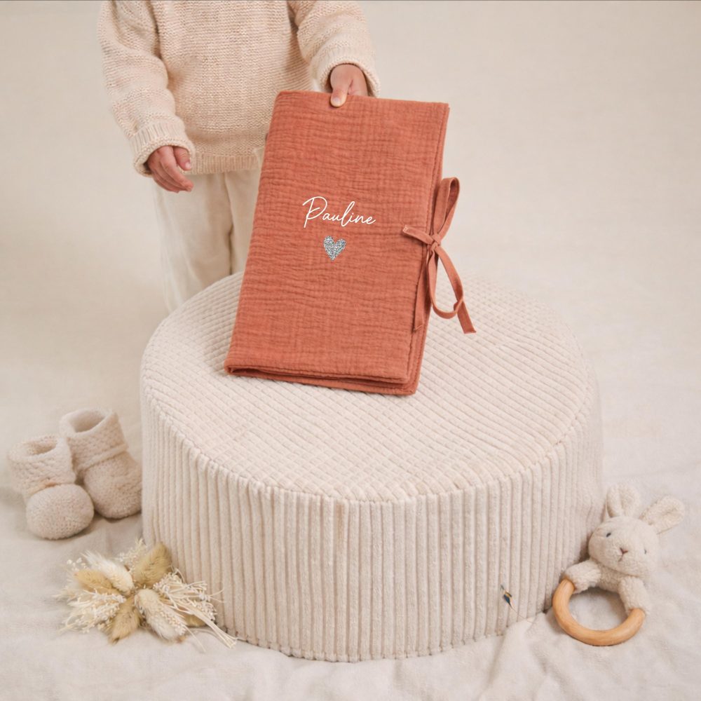 Protège carnet de santé personnalisé bébé – Double gaze de coton, cadeau naissance, protège carnet enfant avec prénom, cadeau maternité bébé