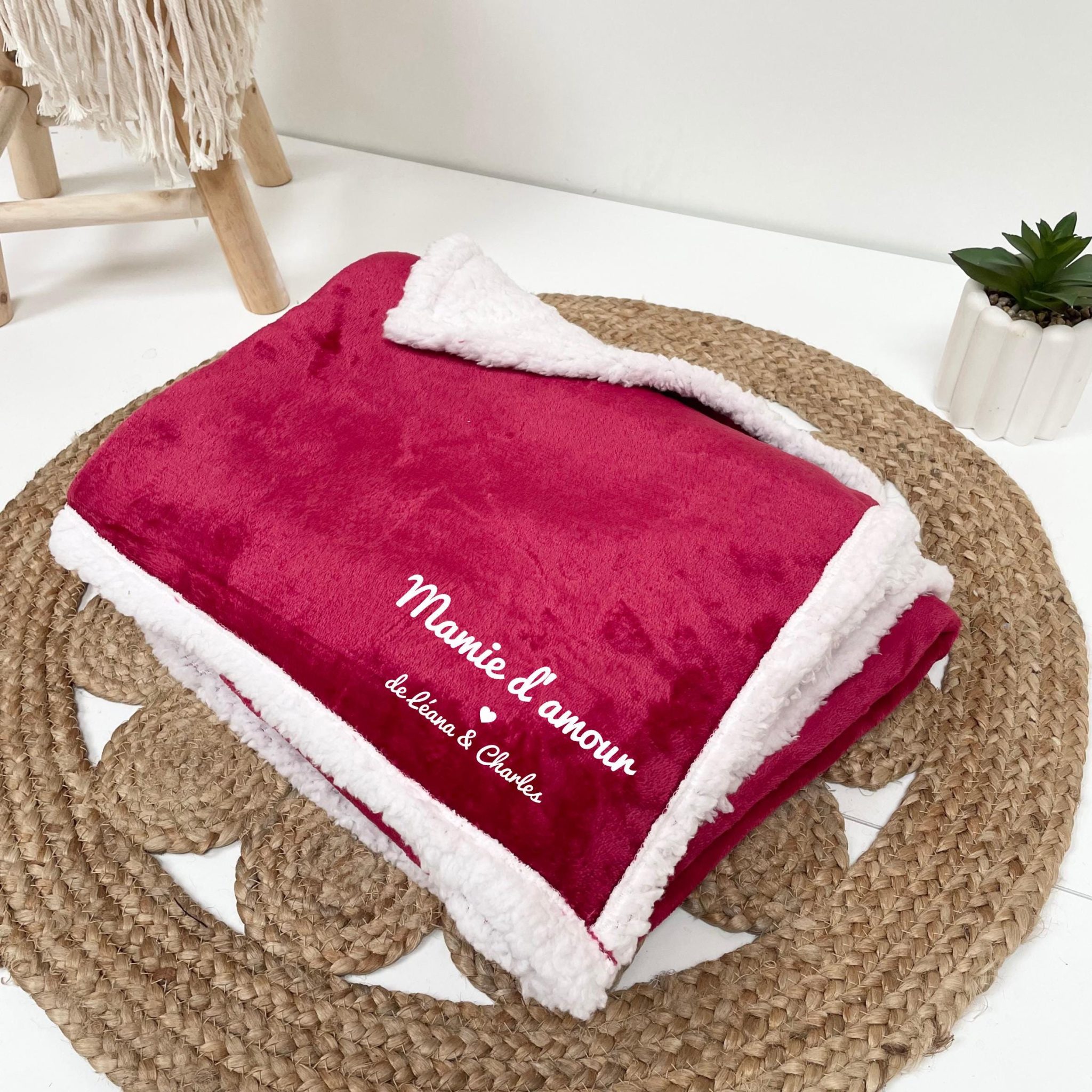 Plaid polaire brodé grand mère — cadeau personnalisé