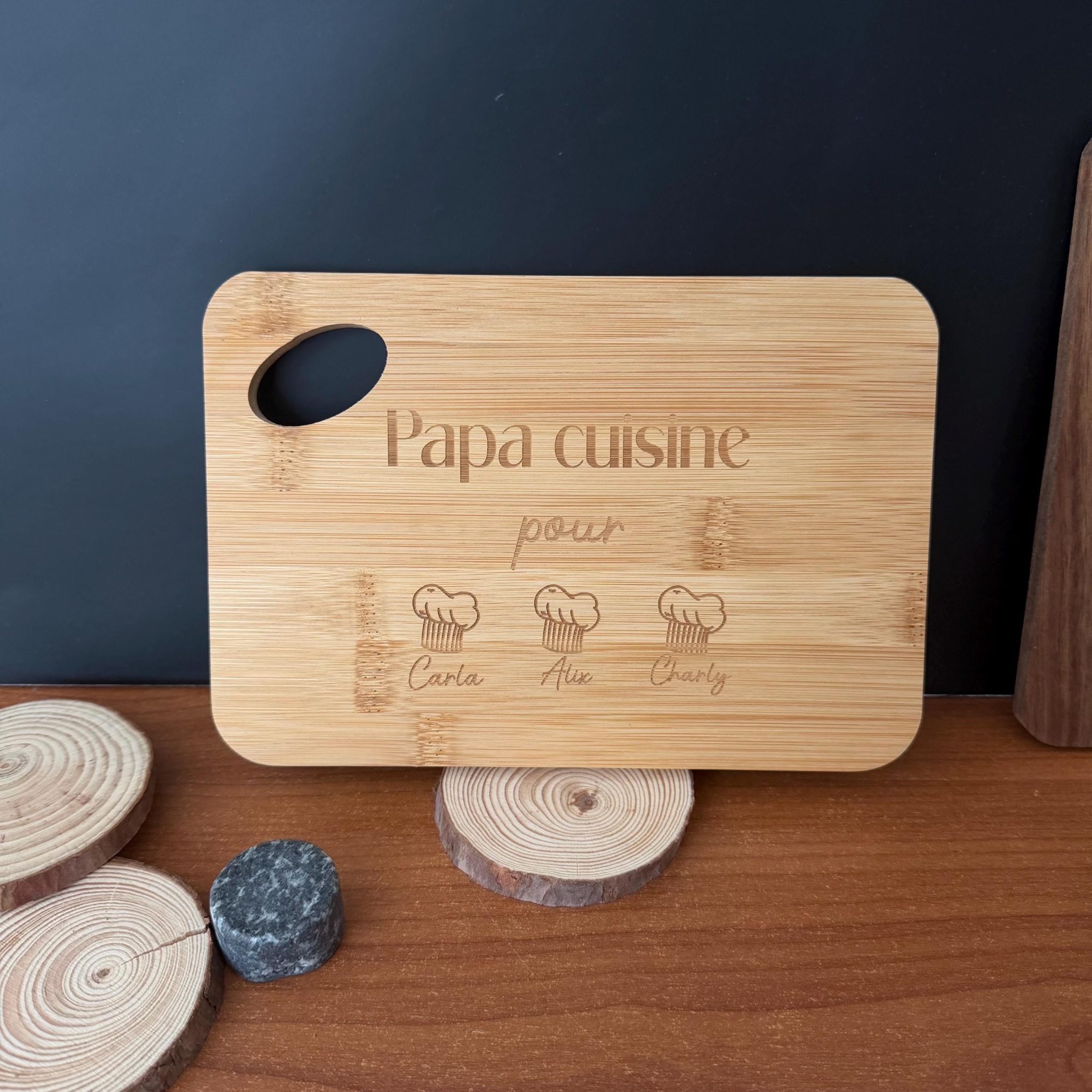 Planche à découper "Papa cuisine pour" — cuisine maman