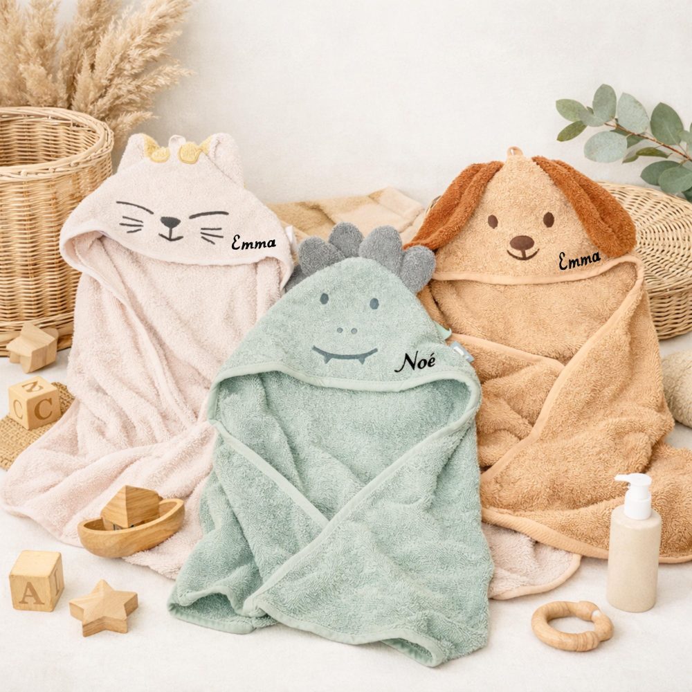Sortie de bain personnalisée avec prénom — naissance enfant