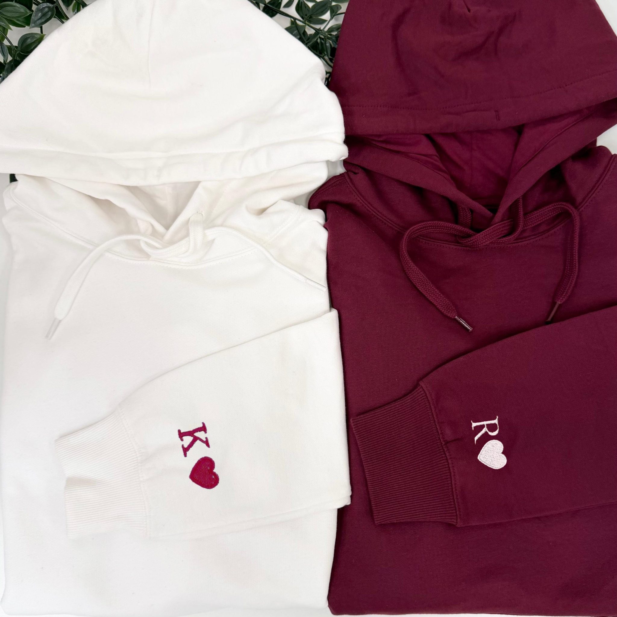 St valentin pull brodé initiale — cadeau commun couple